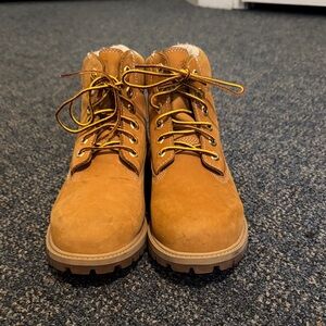 Timberland Tan Lace Up Boots for Women